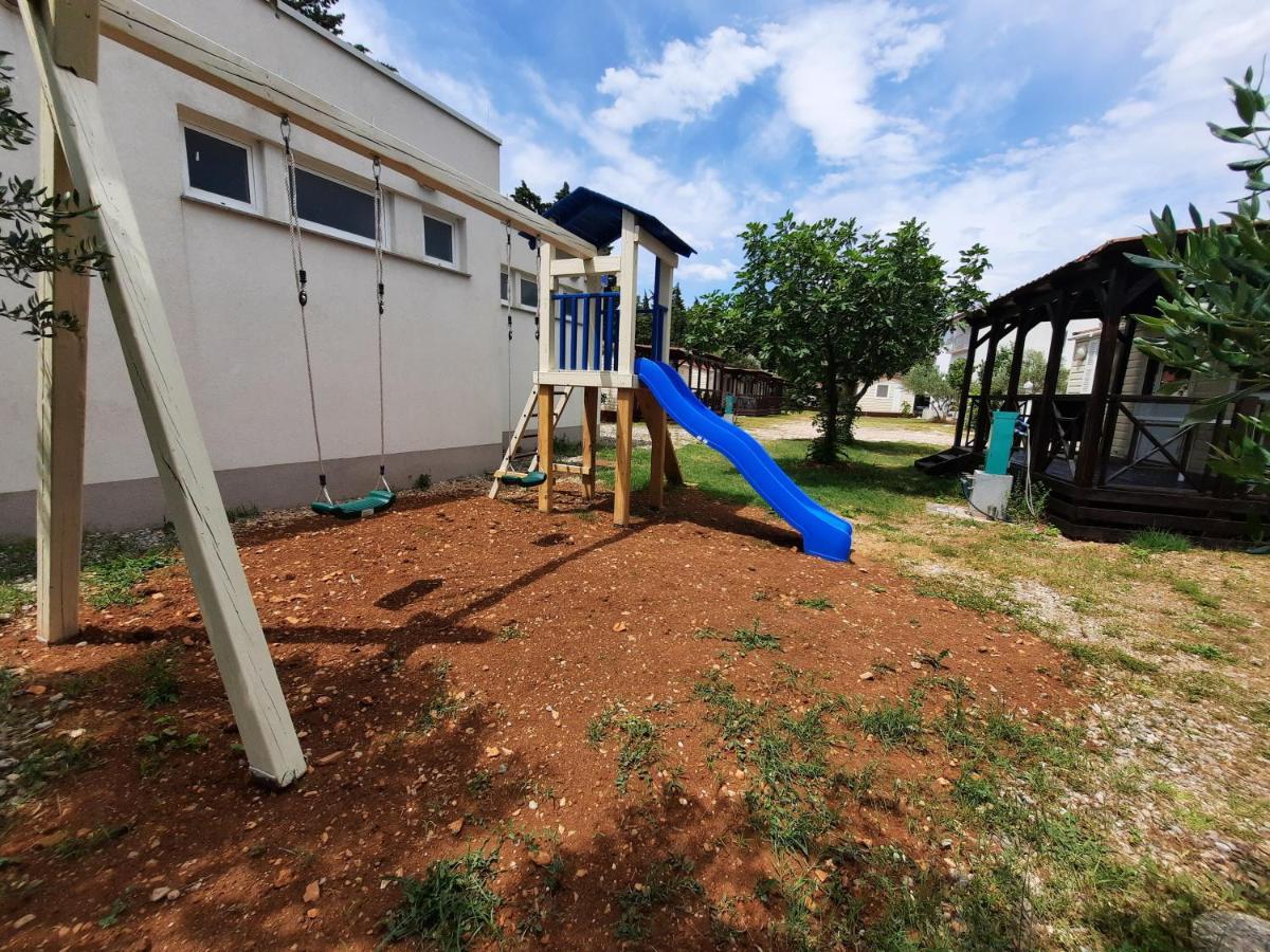 Kamp Rujno Hotel Starigrad Paklenica Ngoại thất bức ảnh