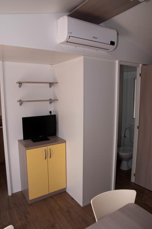 Kamp Rujno Hotel Starigrad Paklenica Ngoại thất bức ảnh