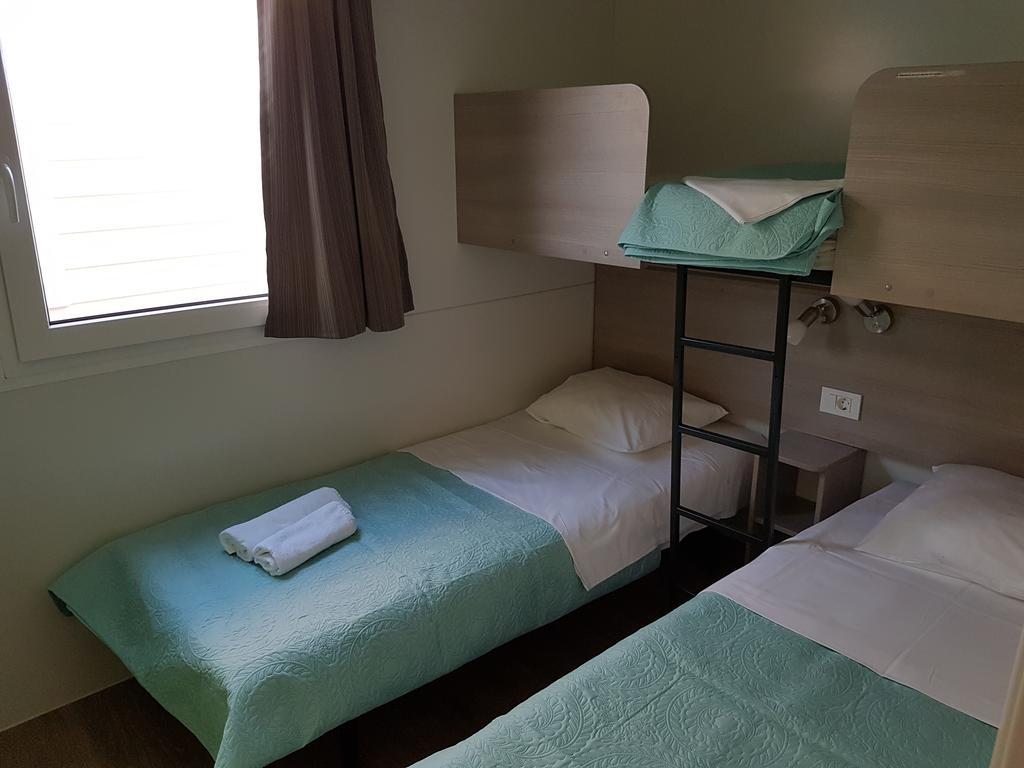 Kamp Rujno Hotel Starigrad Paklenica Ngoại thất bức ảnh